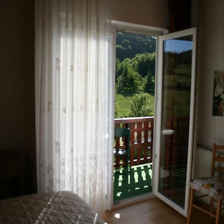 Adriana Guesthouse Езерца Экстерьер фото