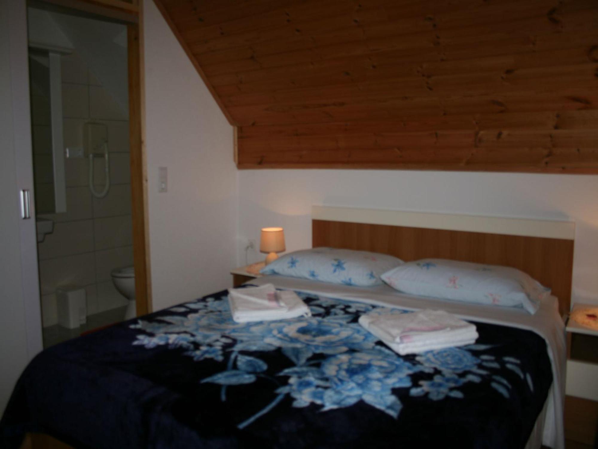 Adriana Guesthouse Езерца Номер фото